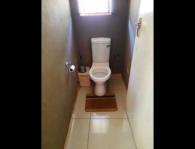 2 BEDROOM HOUSE FOR SALE IN SOSHANGUVE XX